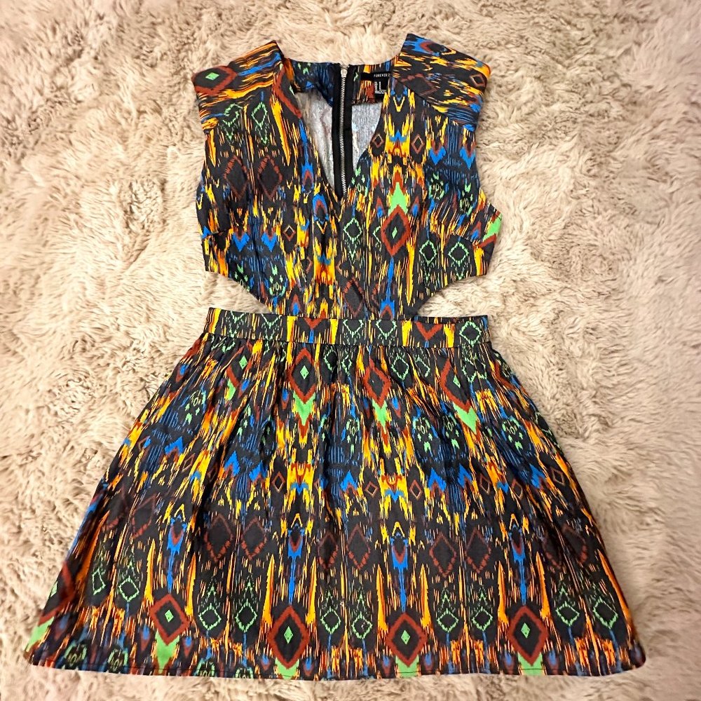 Vintage Geometric Print Dress from 2015 | Size M